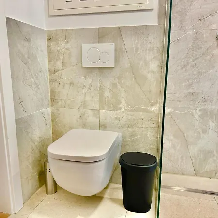 Modern With Balcony Near Scs شقة